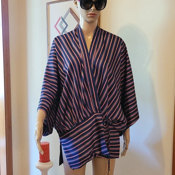 Kimono style top - Picture 5 of 5